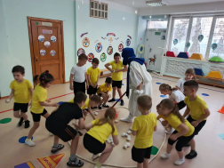 С днём рождения, Снеговик!.
